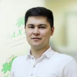 Портретный снимок врача, приём в городе Алматы