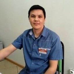 Портретный снимок врача, приём в городе Алматы