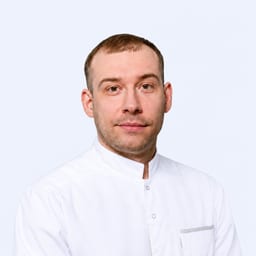 Портретный снимок врача, приём в городе Алматы
