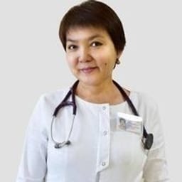 Портретный снимок врача, приём в городе Астана