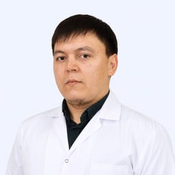 Портретный снимок врача, приём в городе Алматы