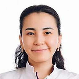 Портретный снимок врача, приём в городе Алматы