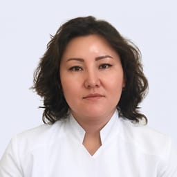 Портретный снимок врача, приём в городе Астана