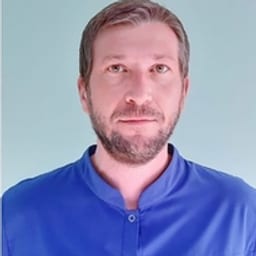 Портретный снимок врача, приём в городе Алматы