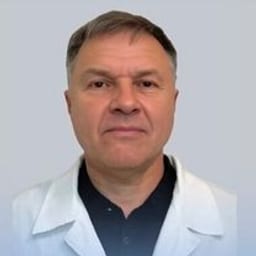 Портретный снимок врача, приём в городе Алматы