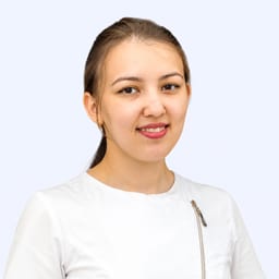 Портретный снимок врача, приём в городе Астана