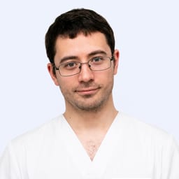 Портретный снимок врача, приём в городе Алматы Портретный снимок врача, приём в городе Алматы