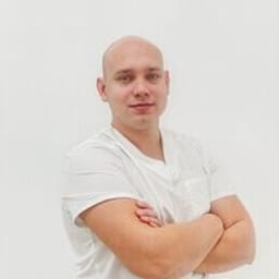 Портретный снимок врача, приём в городе Астана