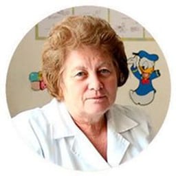 Портретный снимок врача, приём в городе Алматы