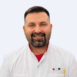 Портретный снимок врача, приём в городе Алматы Портретный снимок врача, приём в городе Алматы
