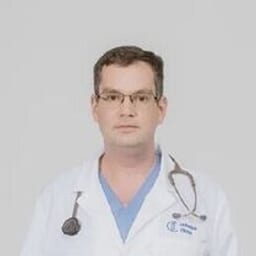 Портретный снимок врача, приём в городе Алматы Портретный снимок врача, приём в городе Алматы