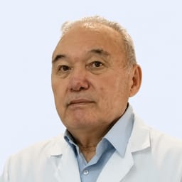 Портретный снимок врача, приём в городе Астана