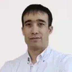 Портретный снимок врача, приём в городе Алматы