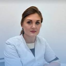 Портретный снимок врача, приём в городе Алматы