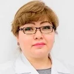 Портретный снимок врача, приём в городе Алматы