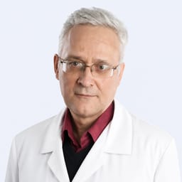 Портретный снимок врача, приём в городе Алматы