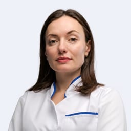 Портретный снимок врача, приём в городе Алматы