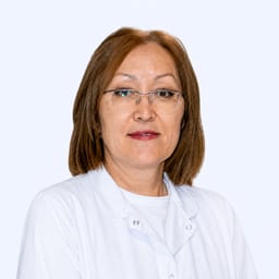 Портретный снимок врача, приём в городе Алматы