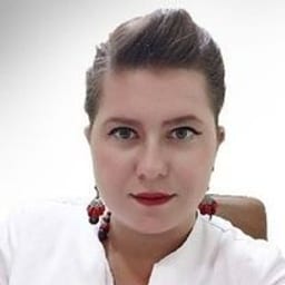 Портретный снимок врача, приём в городе Алматы