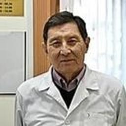 Портретный снимок врача, приём в городе Алматы