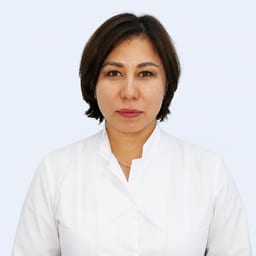 Портретный снимок врача, приём в городе Астана