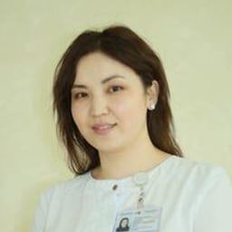 Портретный снимок врача, приём в городе Астана
