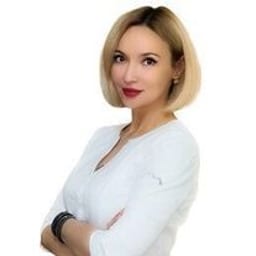Портретный снимок врача, приём в городе Алматы