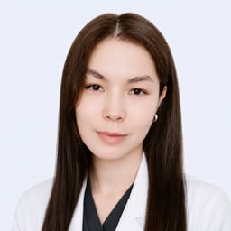 Портретный снимок врача, приём в городе Алматы