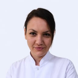 Дәрігердің портреттік суреті, Алматы қаласында қабылдау