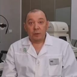 Портретный снимок врача, приём в городе Астана