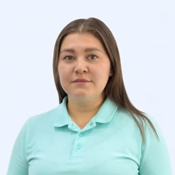 Портретный снимок врача, приём в городе Астана