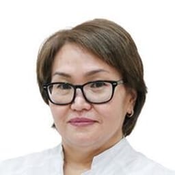 Портретный снимок врача, приём в городе Астана