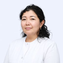 Портретный снимок врача, приём в городе Алматы