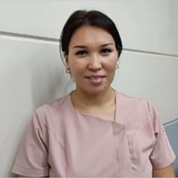 Портретный снимок врача, приём в городе Алматы