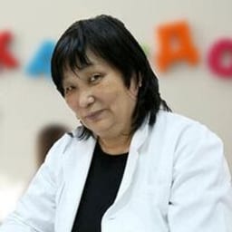 Портретный снимок врача, приём в городе Алматы
