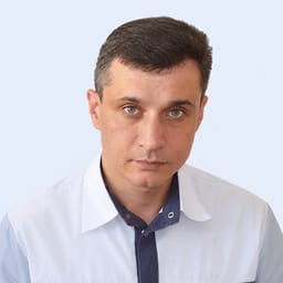 Портретный снимок врача, приём в городе Алматы