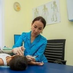 Дәрігердің портреттік суреті, Астана қаласында қабылдау Дәрігердің портреттік суреті, Астана қаласында қабылдау