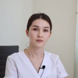 Портретный снимок врача, приём в городе Астана