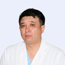 Портретный снимок врача, приём в городе Алматы
