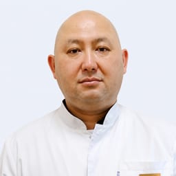 Портретный снимок врача, приём в городе Алматы Портретный снимок врача, приём в городе Алматы