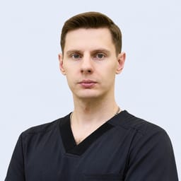 Портретный снимок врача, приём в городе Алматы