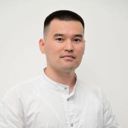 Портретный снимок врача, приём в городе Астана Портретный снимок врача, приём в городе Астана