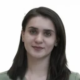 Портретный снимок врача, приём в городе Астана