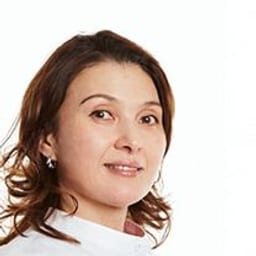 Портретный снимок врача, приём в городе Алматы
