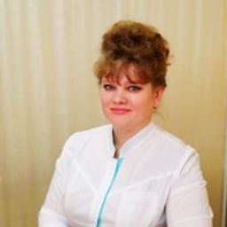 Портретный снимок врача, приём в городе Астана