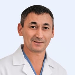 Портретный снимок врача, приём в городе Астана