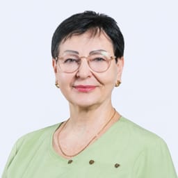 Портретный снимок врача, приём в городе Алматы