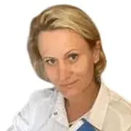 Портретный снимок врача, приём в городе Алматы