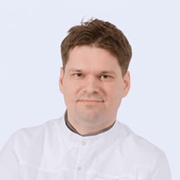 Портретный снимок врача, приём в городе Алматы