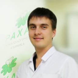 Портретный снимок врача, приём в городе Алматы